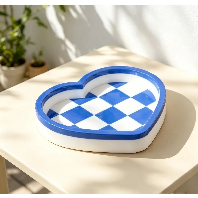 Resin silicone mold, heart-shaped pattern storage mold, home romantic style tabletop display container forming mold