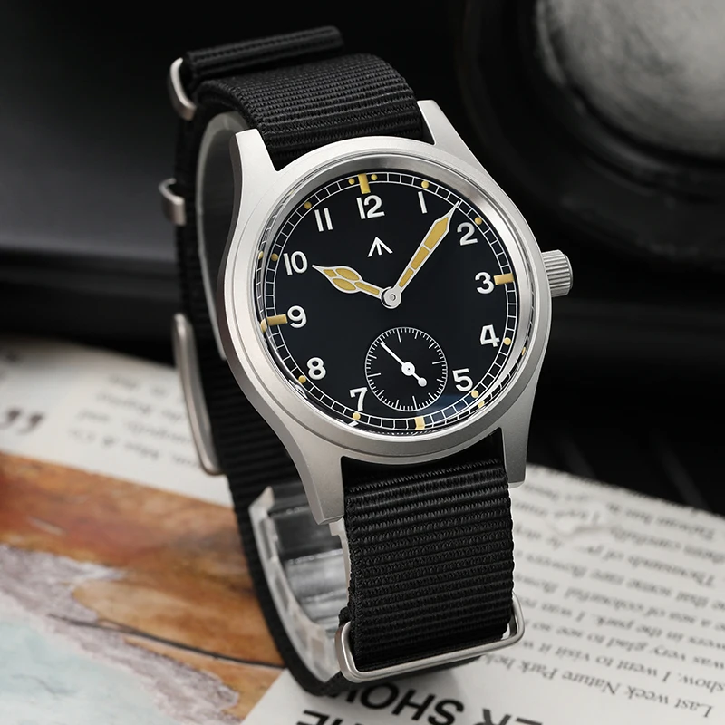 Militado V2 バージョン軍事 D12 腕時計 36 ミリメートル AR