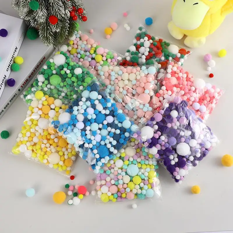 

Mixed Fluffy High Elasticity Soft Pompoms Christmas Color Series Diy Hand-sewn Craft Children's Toys Christmas Decoration Mater