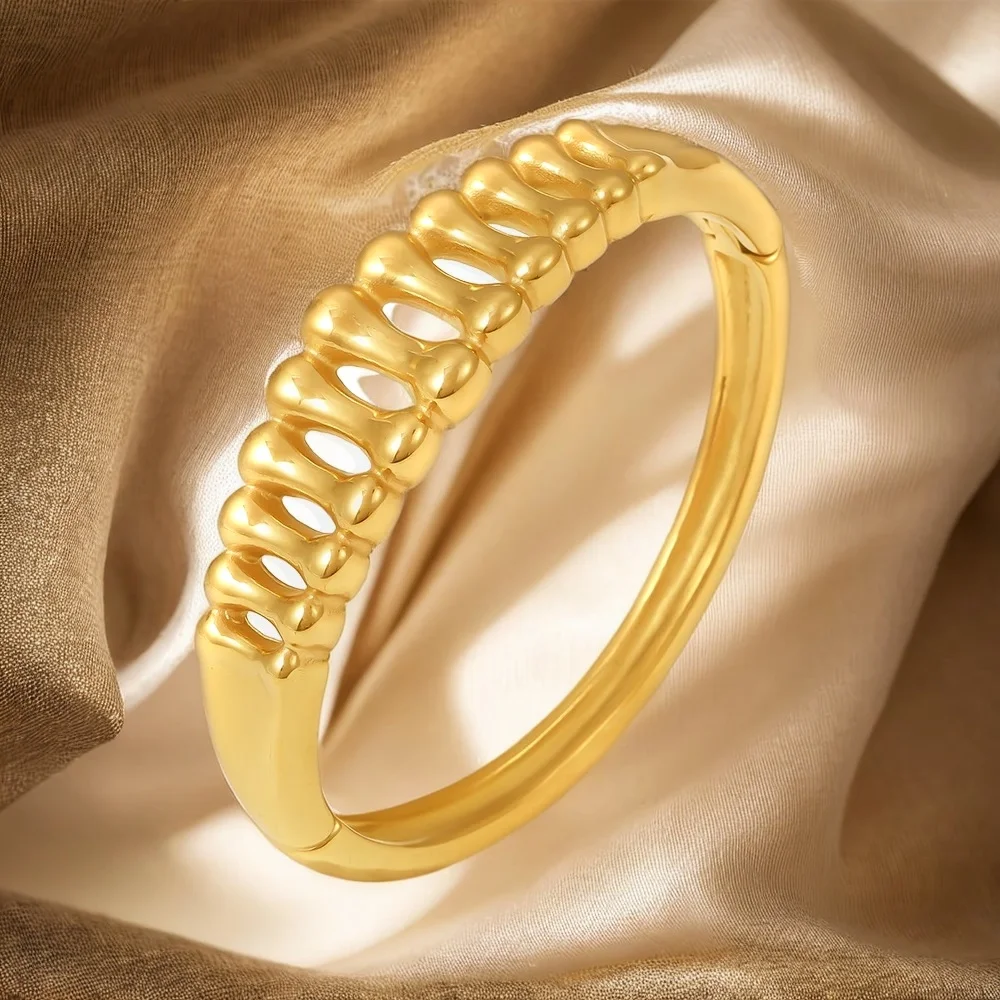 

MARKA INS Cold Wind Fish Bone Pattern Hollow Titanium Steel Bracelet for Women's Fashion Stainless Steel Jewelry
