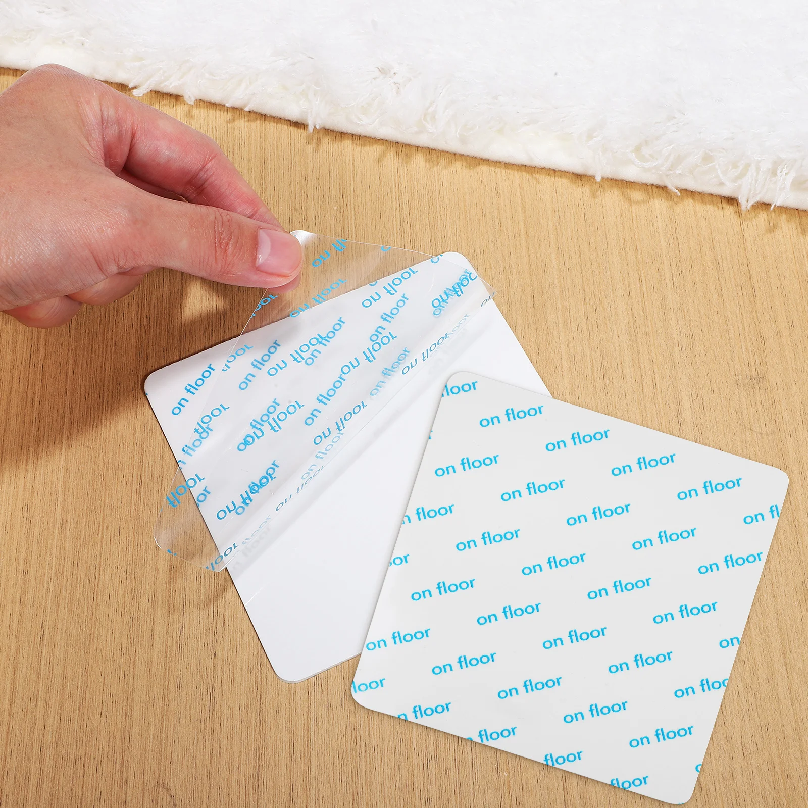 16 قطعة أشرطة السجاد المضادة للانزلاق سهلة الاستخدام ملصقات تثبيت البساط للأرضيات الصلبة منصات البساط القابلة للغسل شريط السجاد