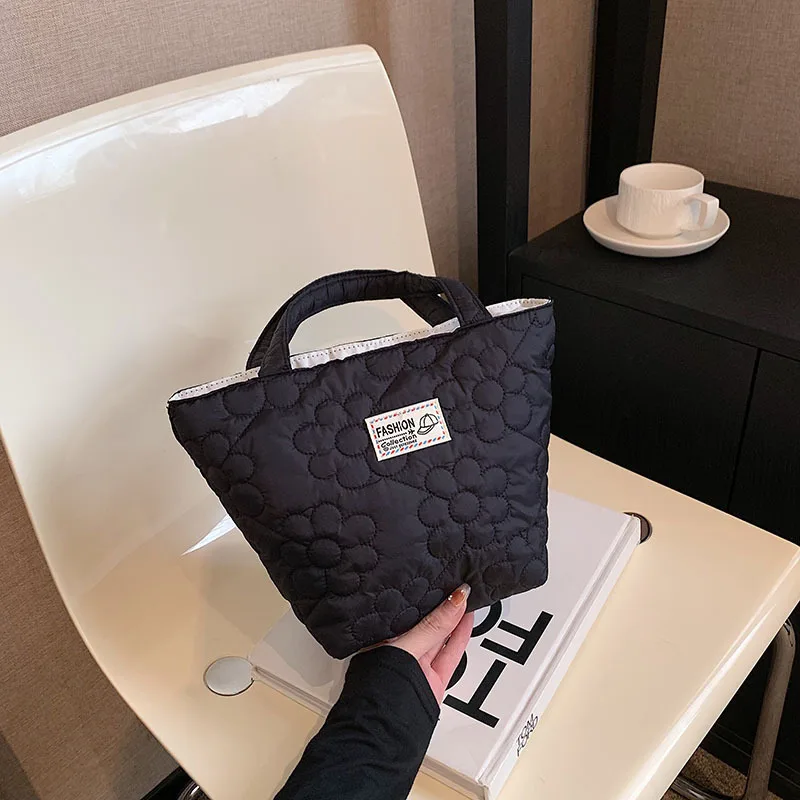 

Korean Version For Women In Autumn 2023, New Fashionable And Simple Large Capacity Bucket Bag, Casual Handbag