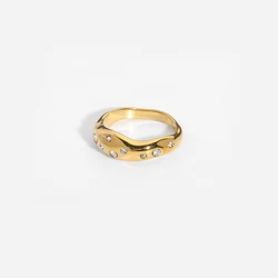 Trendy Tarnish Free PVD 18k Gold Plated Stainless Steel Rhinestone Waved Shaped Bold Ring for Women Girls Dome Ring Mujer Gift