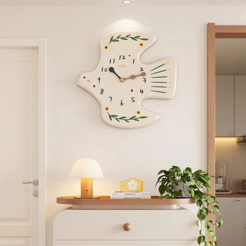Design Silent Wall Watch Simple Xenomorph Modern Aesthetic Living Room Wall Watch Digital Table Reloj Pared Home Decoration