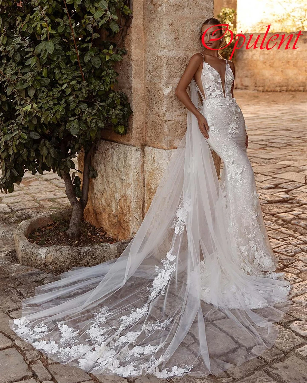 Customized White Lace Wedding Dress Elegant Strapless Spaghetti Straps Bridal Gowns Chapel Train Lace Up Back Mermaid Dresses