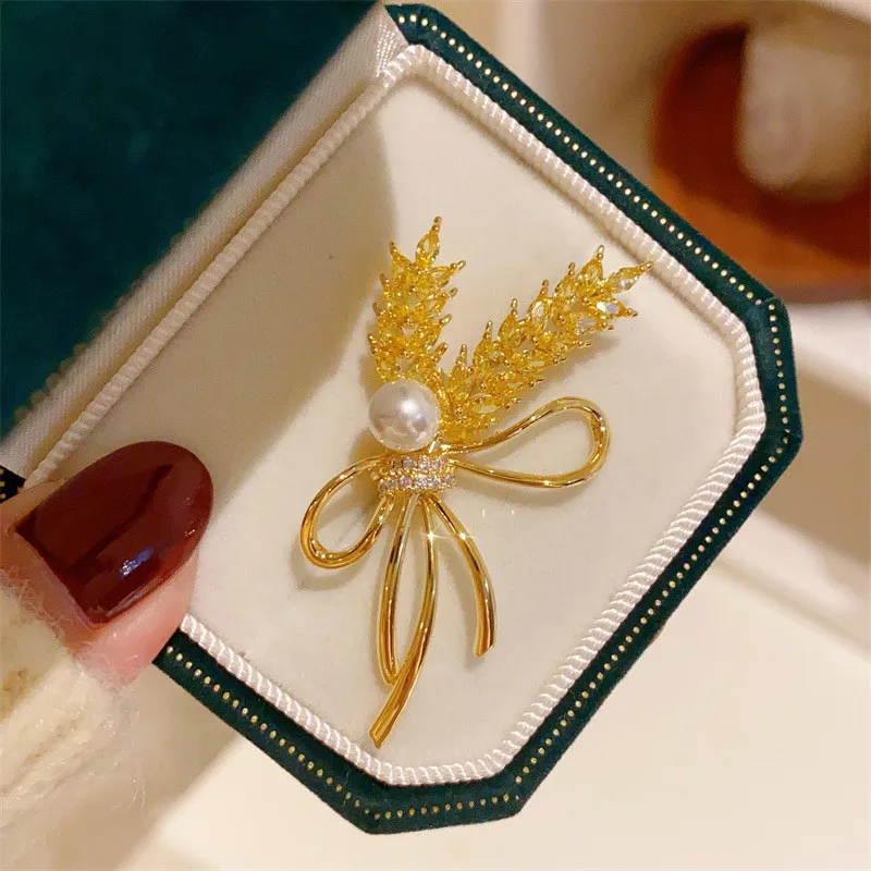 

CC Exquisite Brooches Yellow Zirconia Imitation Pearl Coat Pins Wheat Shape Trendy Corsage Luxury Cardigan Shawl Buckles B382