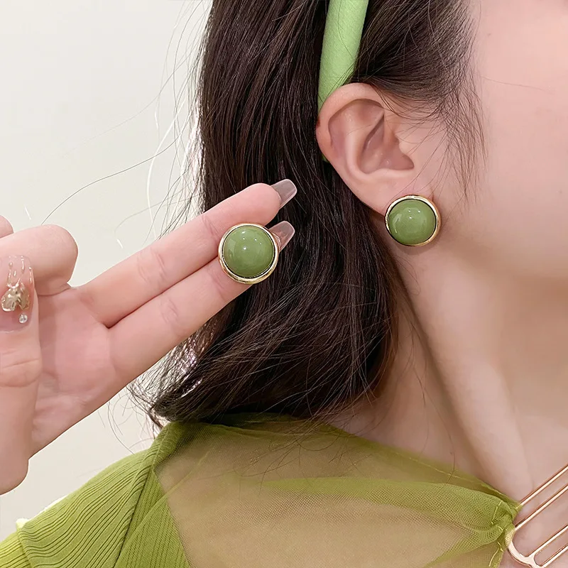 Trendy Green Round Stud Earrings for Women Party Classic Jewelry Golden Color Geometry Beans Shape Earrings Wholesale