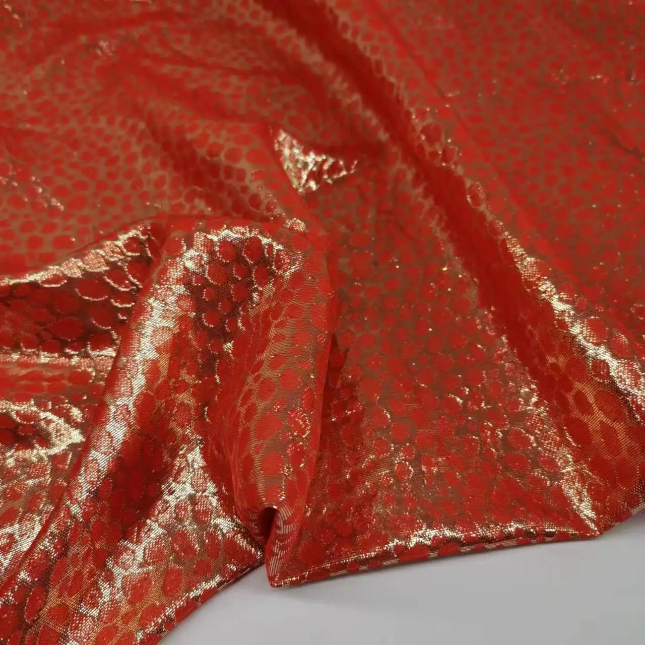 Big Deal Lurex Silk Metallic 8mm Fabric For Dirac Cosplay Dancing Saree Material