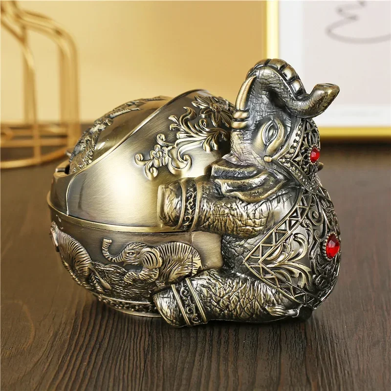 Metal Elephant Ashtray With Lid Creative Fun Trend Household Decor Room Portable Funny Ash Tray Cute Smoking Accessories