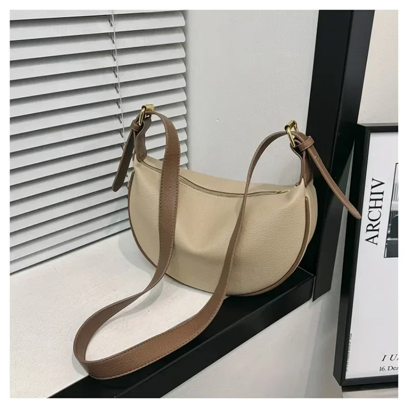 PU Zipper Solid High Quality Women's Shoulder Bag 2024 Soft Faced  Large Capacity Fashionable Commuting Women's Shoulder Bag