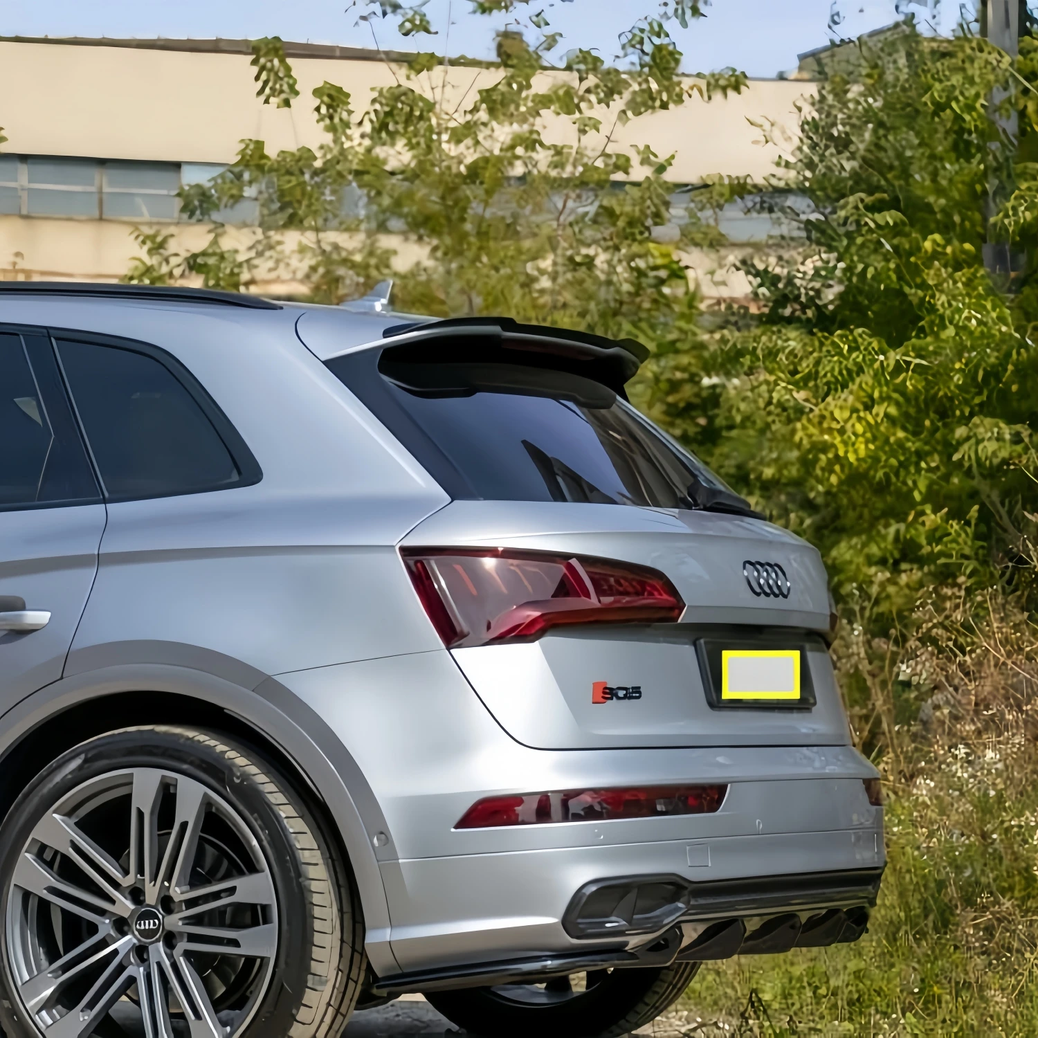 Błyszczący czarny spojler dachowy Maxton Style do Audi SQ5 Q5 S-Line Mk2 2017-2024, nie pasuje do standardowych nakładek na spojler tylny. — zdjęcie 3