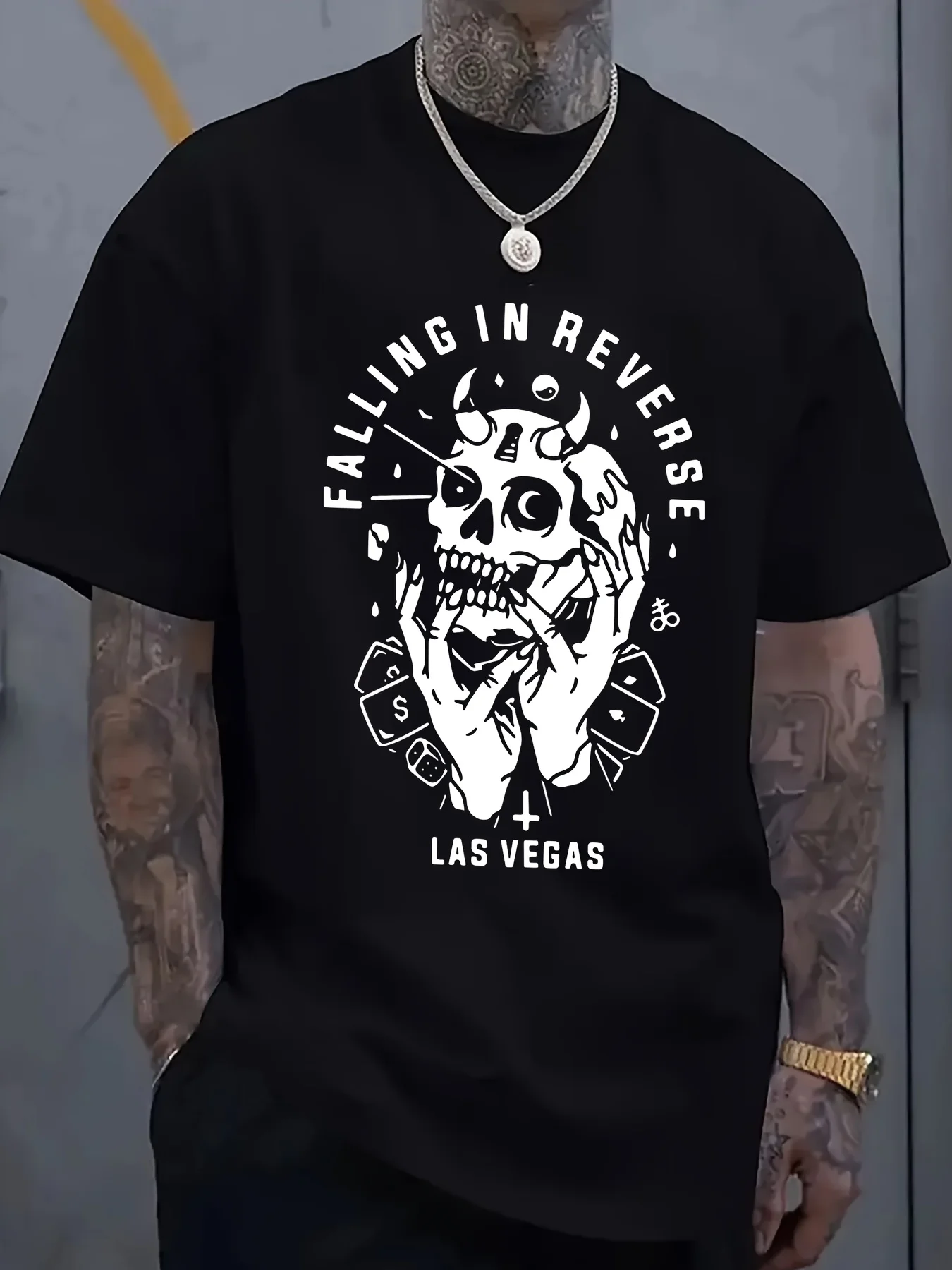 

Funny Vintage Skull Graphic T-Shirt - Short Sleeve Black Tee for Men - Falling in Reverse Tour Gift