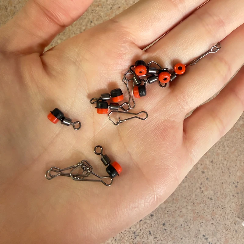 50 Stück/100 Stück Feeder-Perlen-Verbindungs-Wirbel und Hakenverschlüsse, ein äußerst praktisches Verbindungszubehör für Feeder-Angeln – Detail 2
