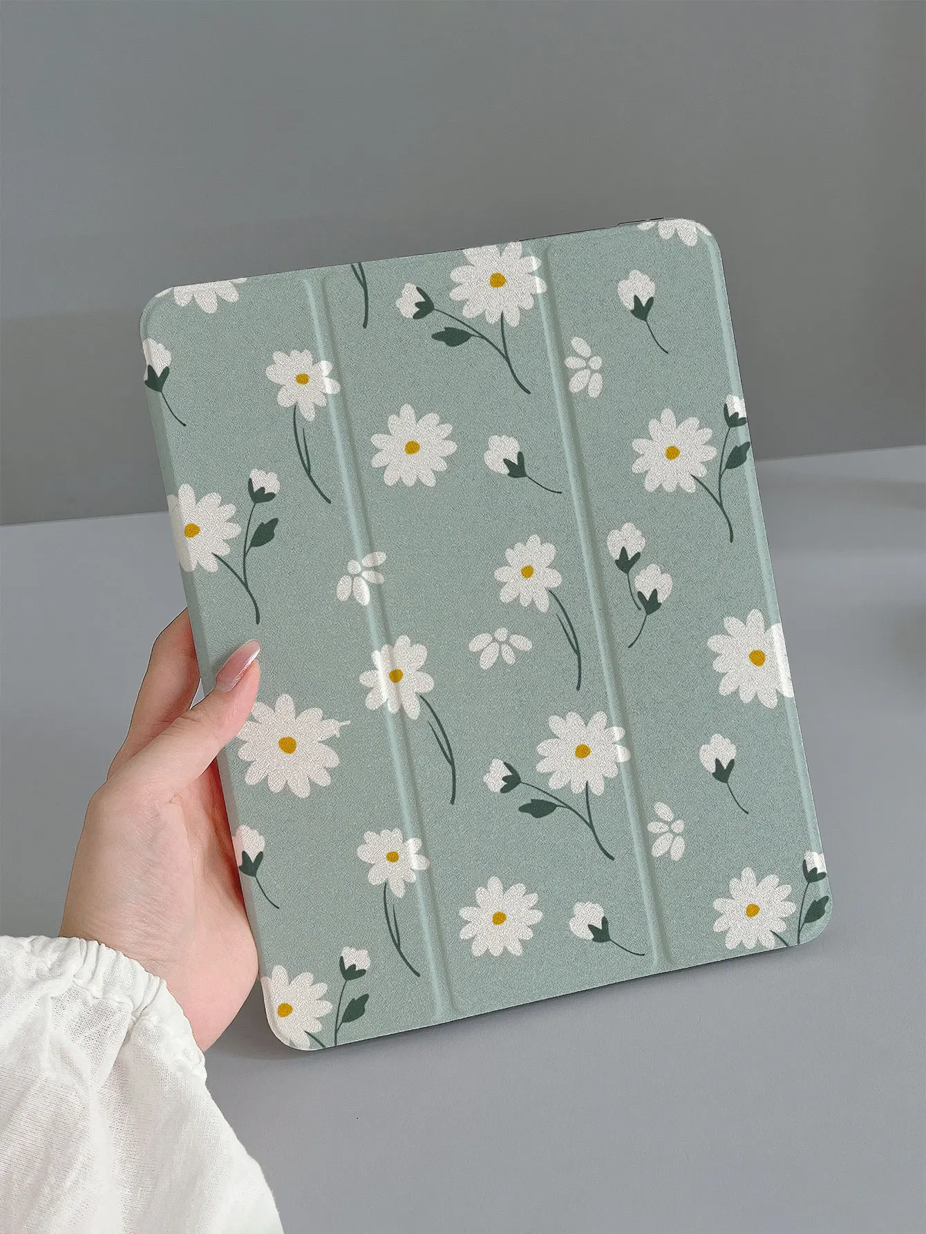 Simple Daisy Flower Tablet Case, Suitable for iPad Case Ipad7/8/9 Tablet Cover 2022 Apple Air5/4/3 Ninth Generation 10.2 70% off Pro11 Full Cover 2024 Mini 7 New Model Air6/Ipad Tenth Generation Protective Case/Air 11