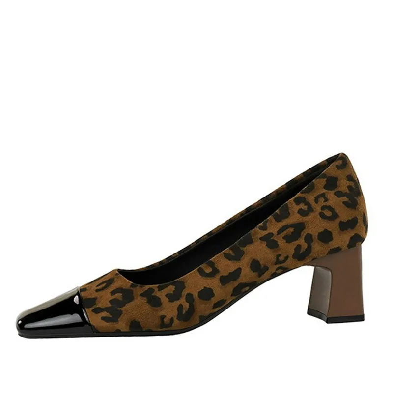 TRAF, zapatos de tacón con pezuña de terciopelo con estampado de leopardo, sandalias de tacón cuadrado con punta redonda para mujer, zapatos elegantes y elegantes con cabeza cerrada para oficina para mujer