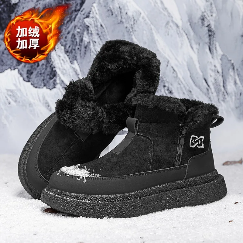 أحذية الثلوج الشتوية لعام 2025 دافئة بالإضافة إلى أحذية رجالية سميكة مخملية للخروج أحذية قطنية عالية الجودة بنعل سميك ومضادة للتجميد