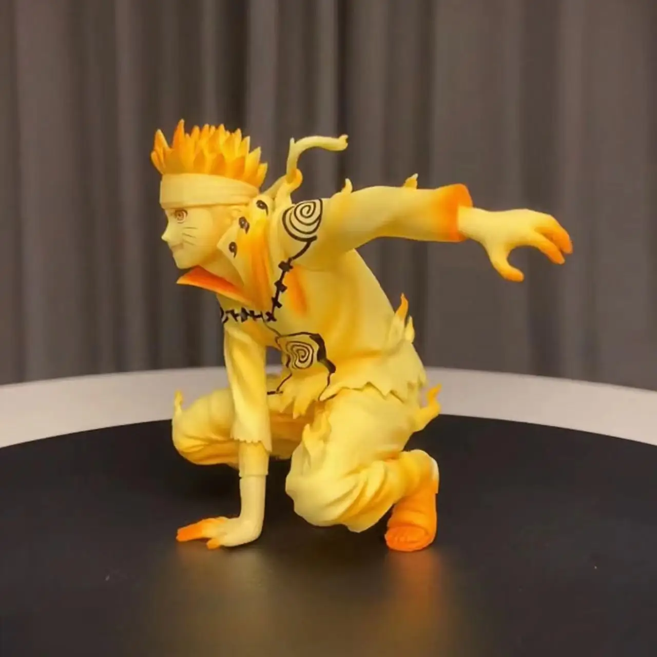 Anime Action Figure Model of Naruto, Kyuubi, Chakra Mode, Squat Pose, PVC Estátua, Coletar Ornamentos, Estatueta, Presentes de Brinquedo Infantil, 10cm