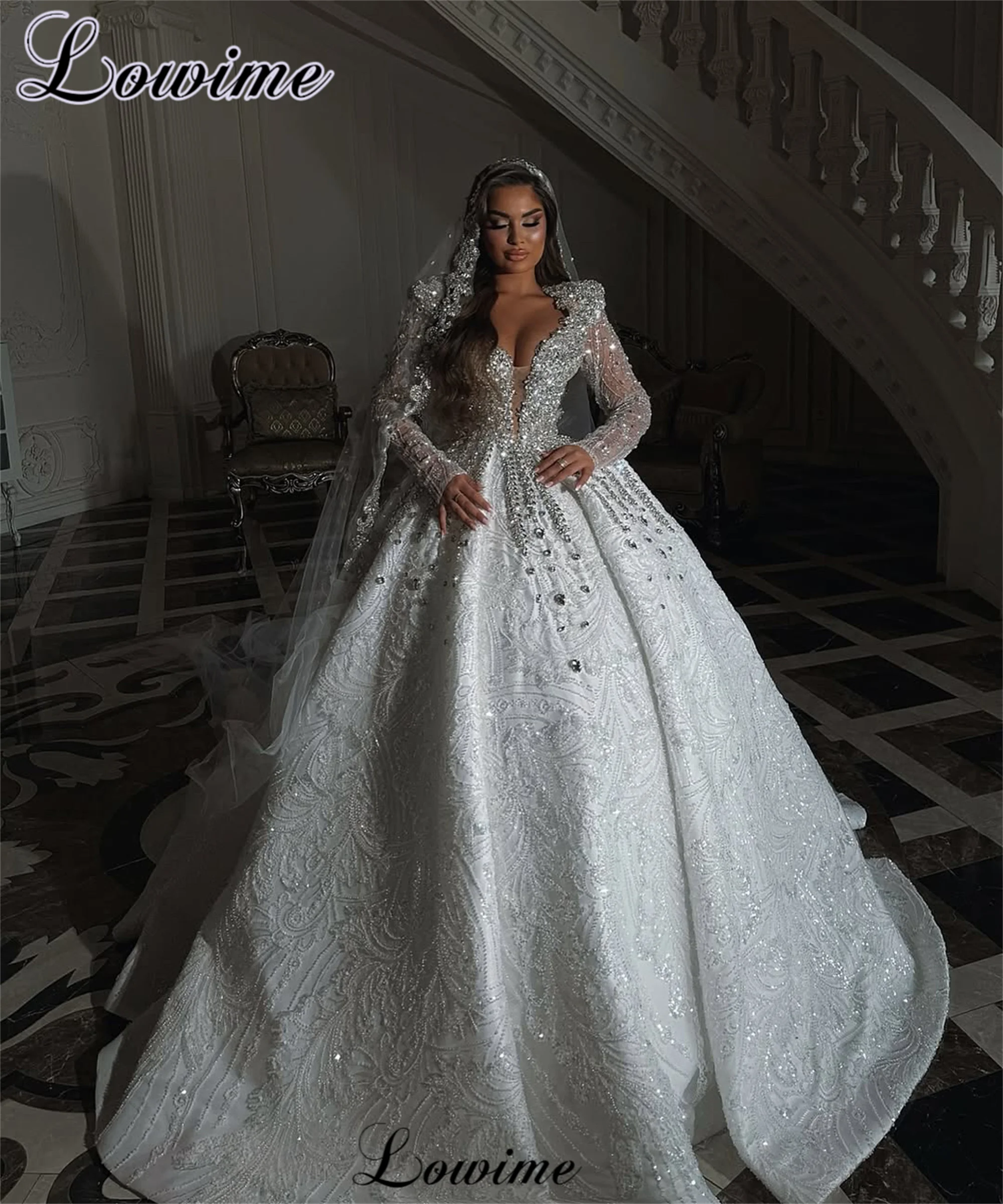 Luxury Crystals Wedding Dresses A-Line Long Sleeves Chapel Wedding Gowns For Women 2026 Brides Dresses Vestido Blanco Customized