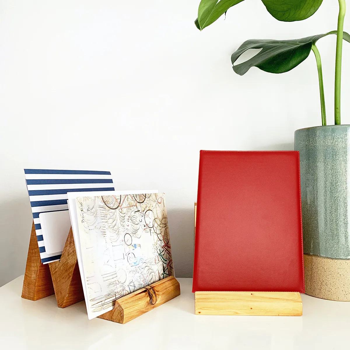 

Red A4 Certificate Cover Leatherette Protective Folder for Awards Diplomas and Achievements Blank Sleeve Blank Certificate Cover