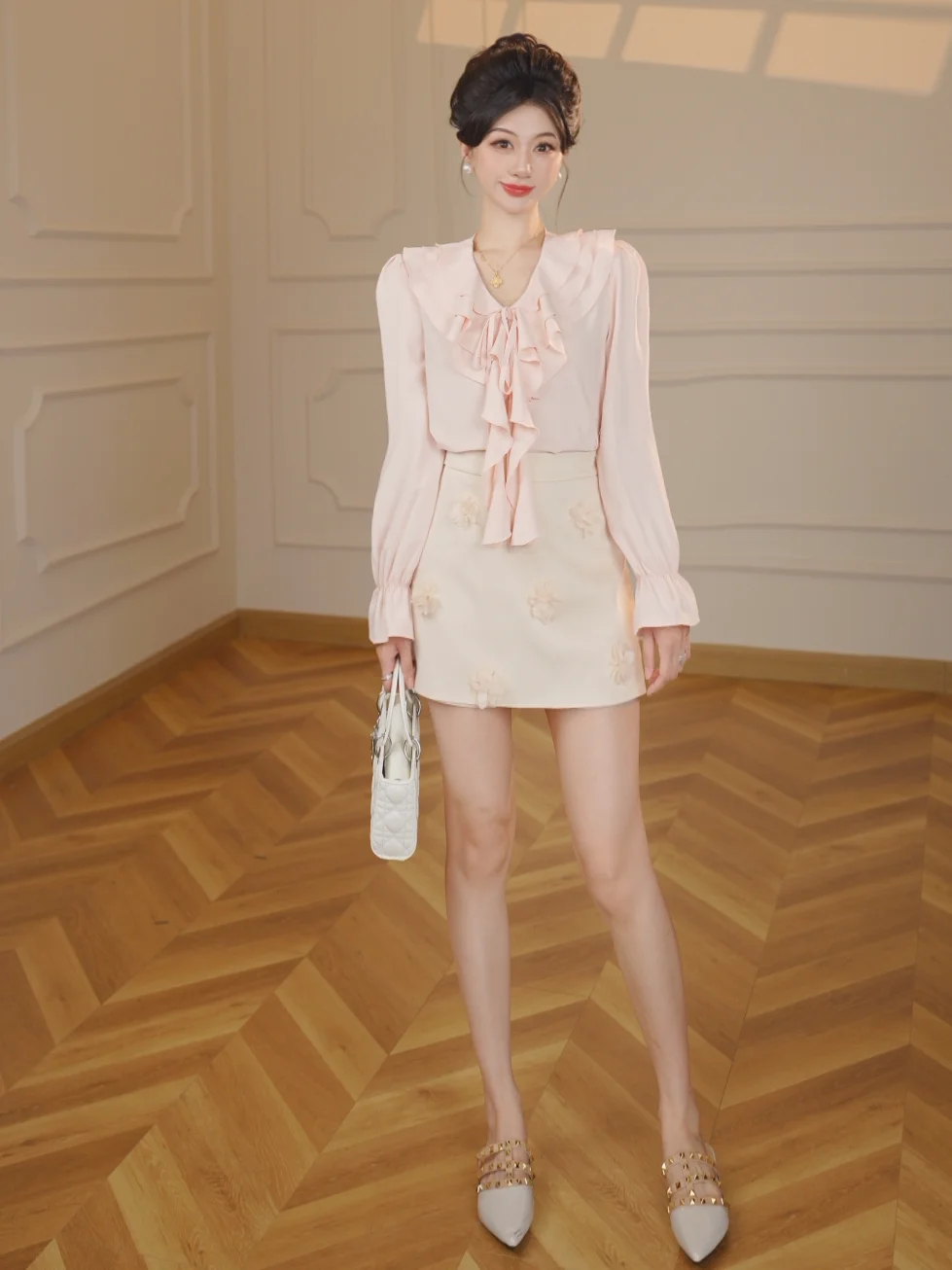 

Костюм-двойка с эффектом похудения: юбка А-силуэта с высокой талией и топ с V-образным вырезом, свободный крой, французский стиль, полиэстер, длинный рукав