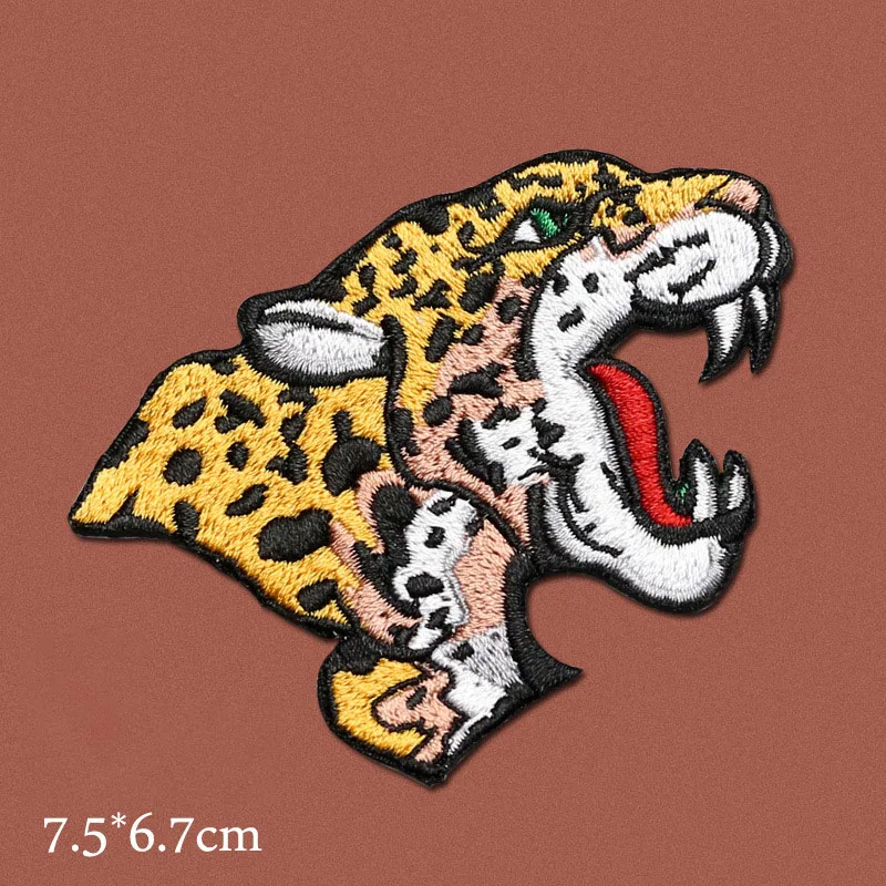 1 Piece , Roaring Cheetah Head Symmetrical Sticker for Clothing Iron on Patch Animal Badge DIY Accessories
