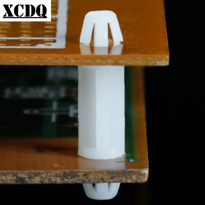 100pcs AS 4.0mm Mount Hole Insulated Isolation Column Push-In Nylon Spacer Aircraft Type Plastic Support for PC Board