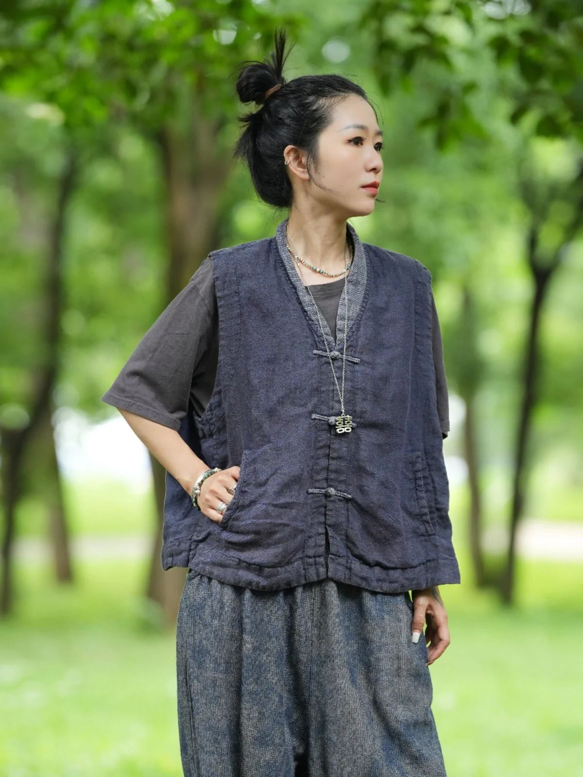 

Жилетка женская льняная PengPengHome, с воротником, на пуговицах, универсальная, на все сезоны, весна 2024, стандартная длина