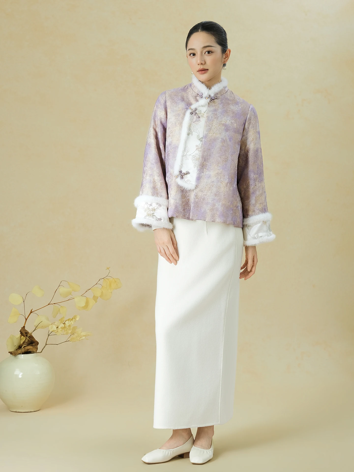 

Новая зимняя хлопковая куртка Yuezhi для женщин, фиолетовая, в китайском стиле, свободного кроя, с длинными рукавами, круглым вырезом, для прогулок и свиданий.