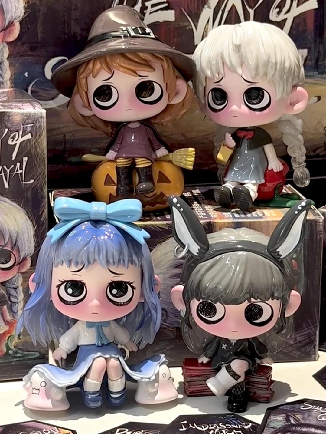 Genuine Heyone Kiki Betrays Its Own Way Series Blind Box Hipsters Play Doll Desktop Collection Surprise Blind Box Girl Gifts