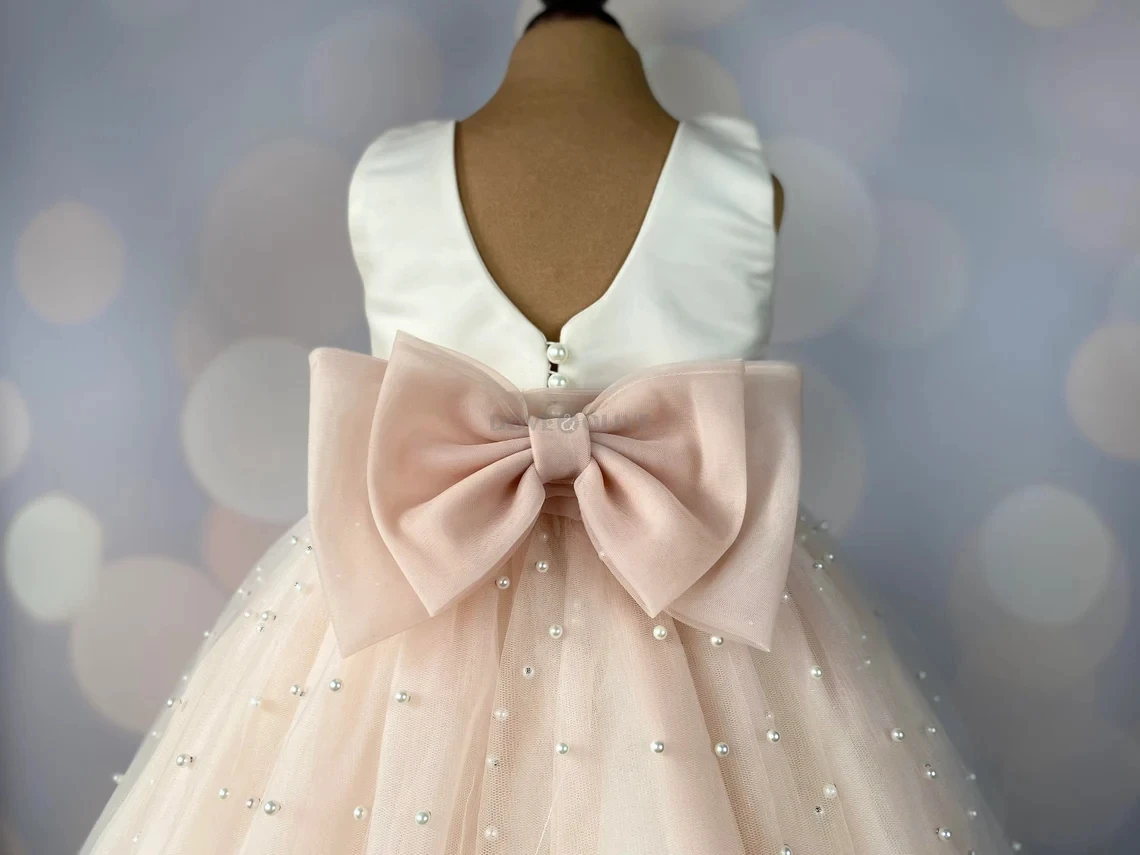 สีขาวสีชมพูชุดสาวดอกไม้สั้นไข่มุกกับโบว์เข็มขัด O คอวันเกิด PUFFY ชุดเด็กทารกชุดสําหรับงานแต่งงาน