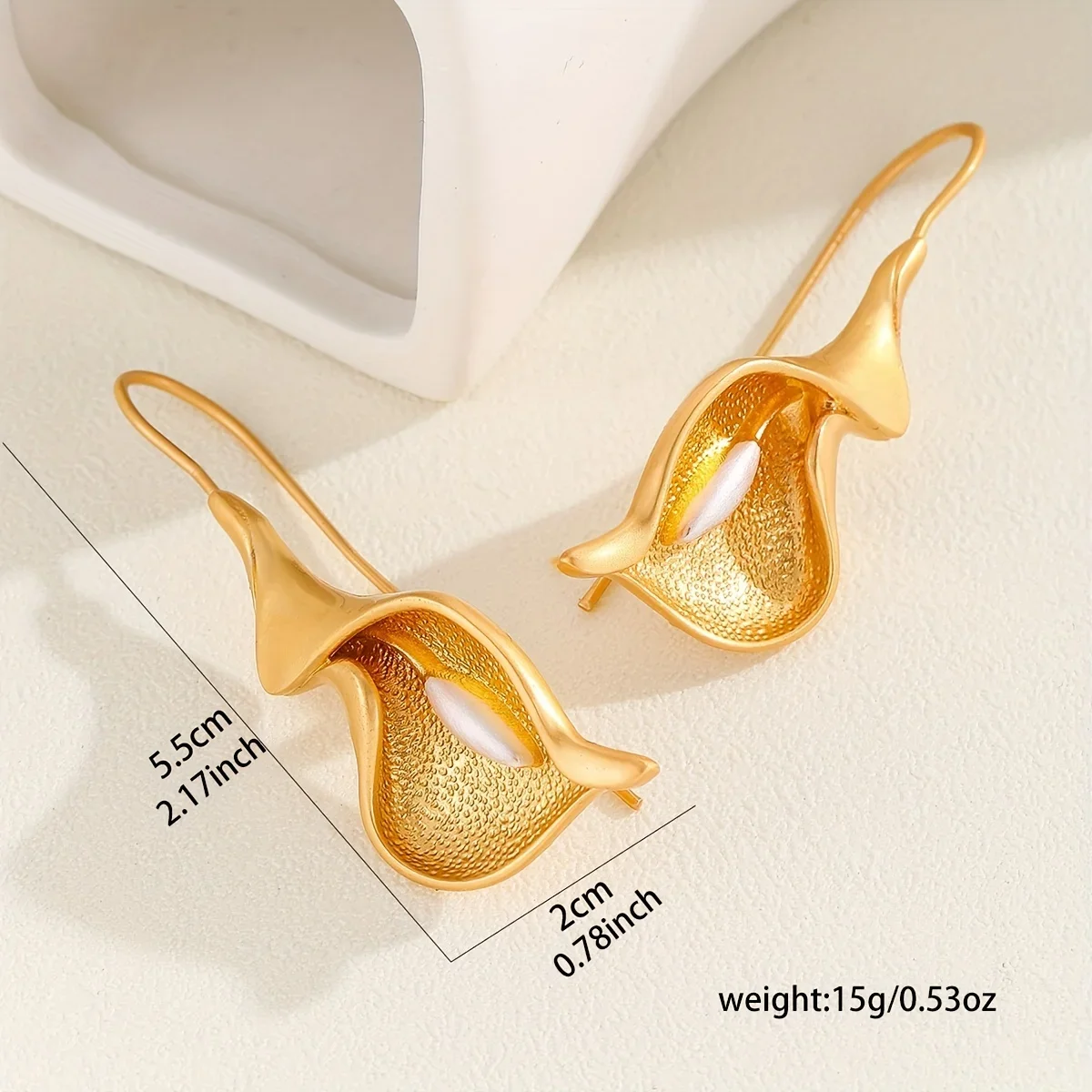 أقراط خطافية رائعة على شكل زهرة متفتحة إكسسوارات بسيطة أقراط متدلية على شكل نبات ذهبي وفضي اللون للنساء مجوهرات