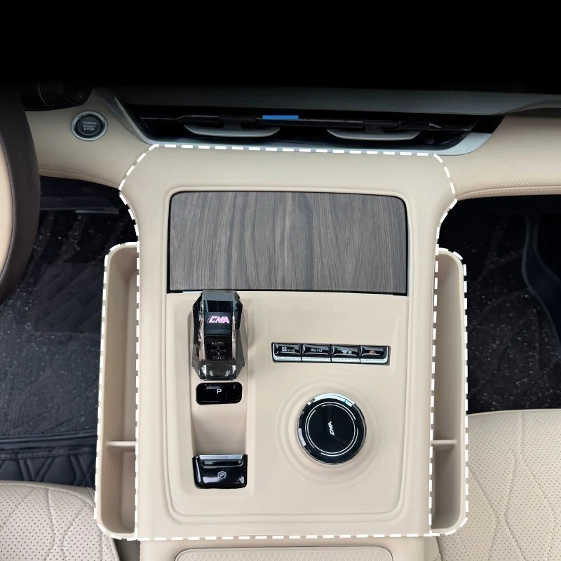 Suitable for 21-25 Geely Xingyue L All-inclusive Central Gear Pad Wireless Charging Storage Box Silicone Protective Pad Cover