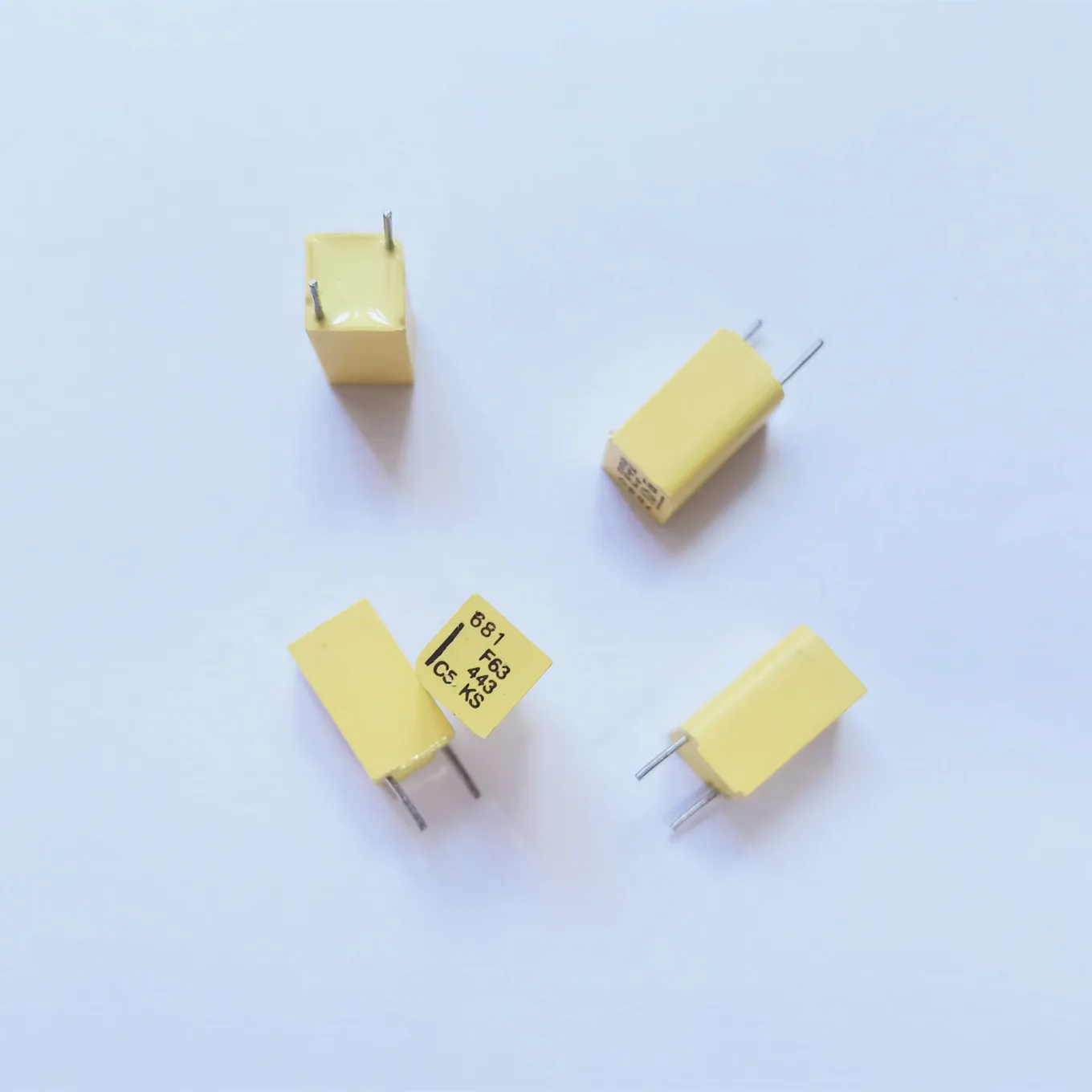 

Original new 100% KS443 63V 680PF 1% precision tin foil capacitor (Inductor)