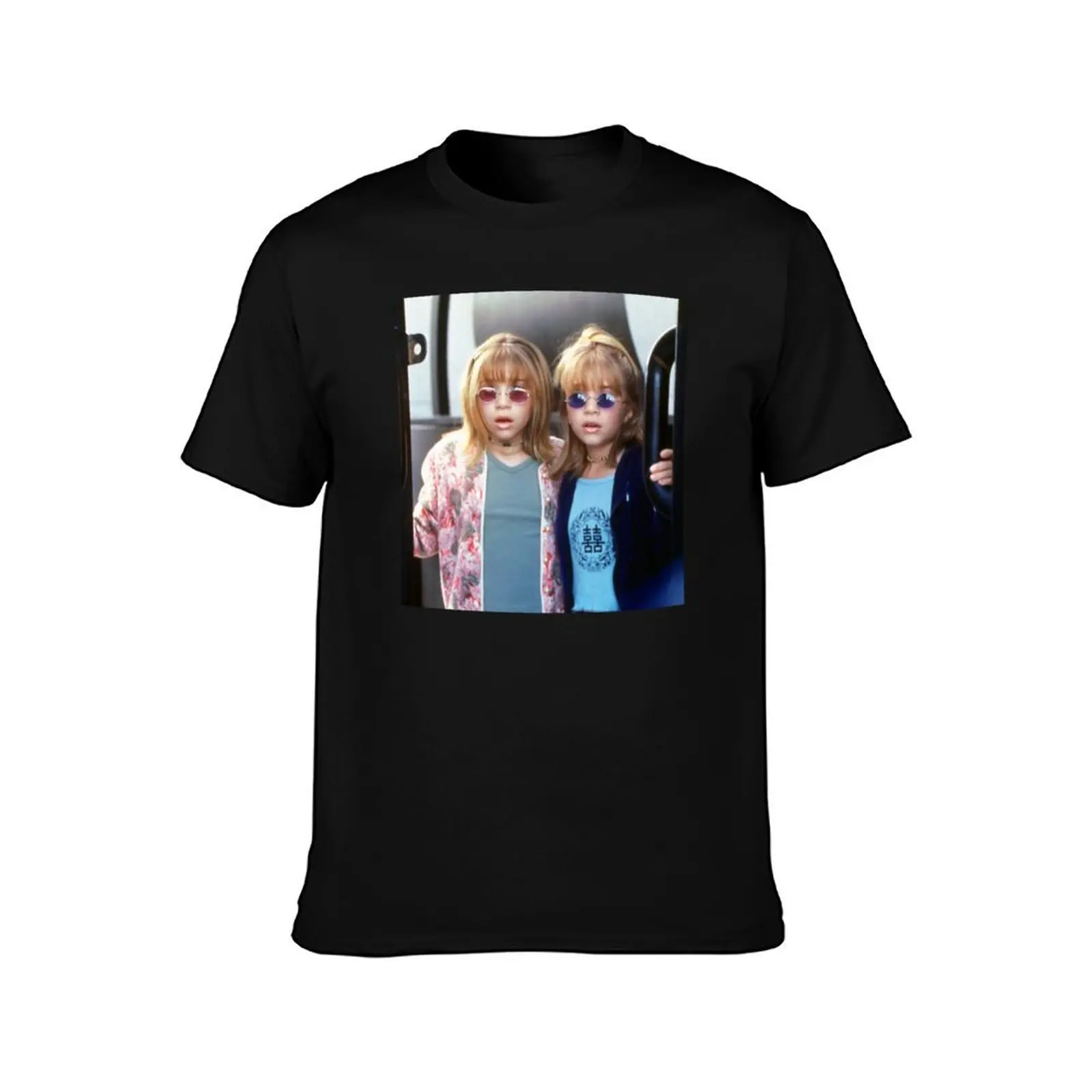 Billboard Dad - Olsen Twins (Mary-Kate & Ashley) T-Shirt anime stuff anime t shirts anime t shirt men