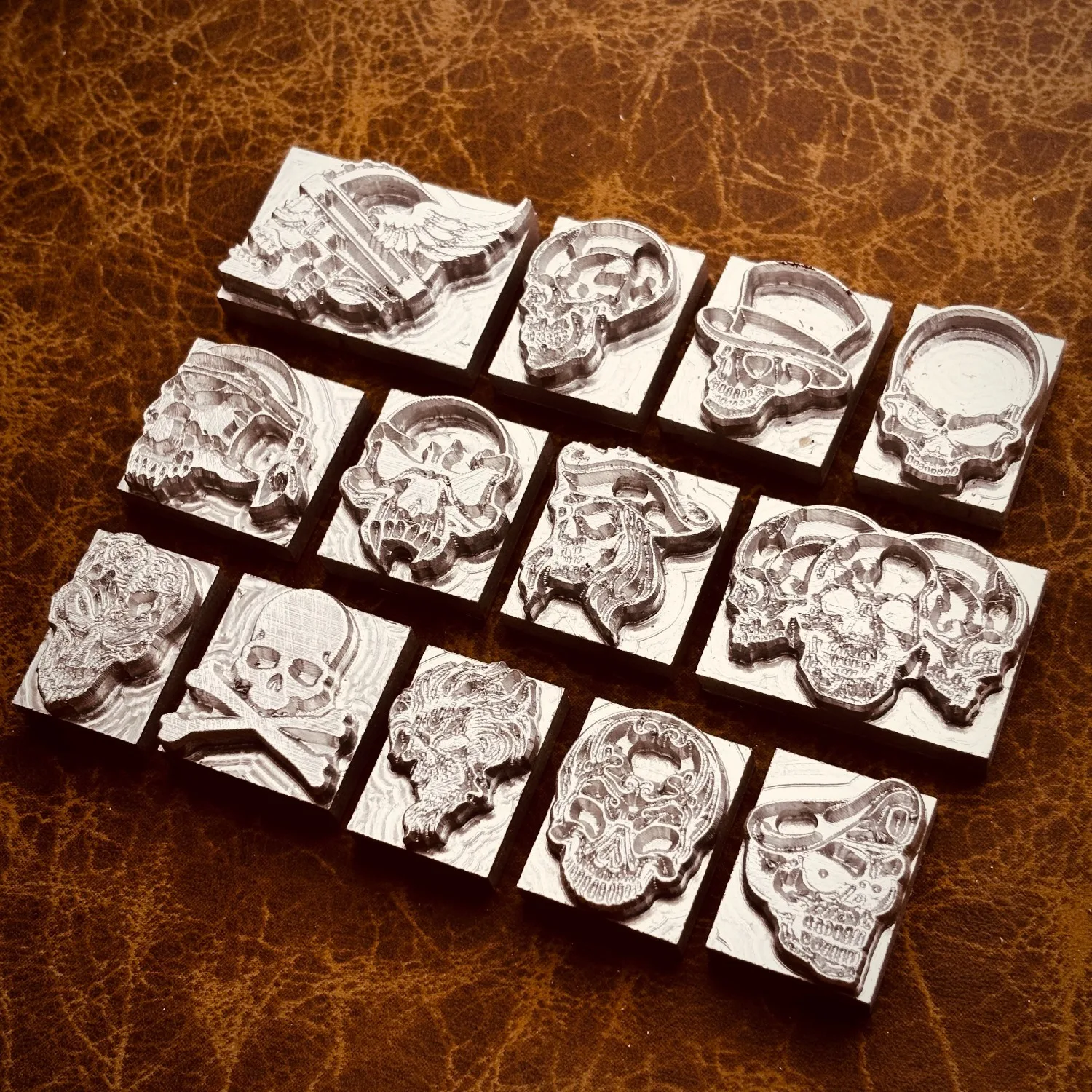 13pcs Skull Pattern Leather Stamp Set Skeleton Embossing Mold Hot Stamping Leather Craft Tool Carving Pressing Stamps