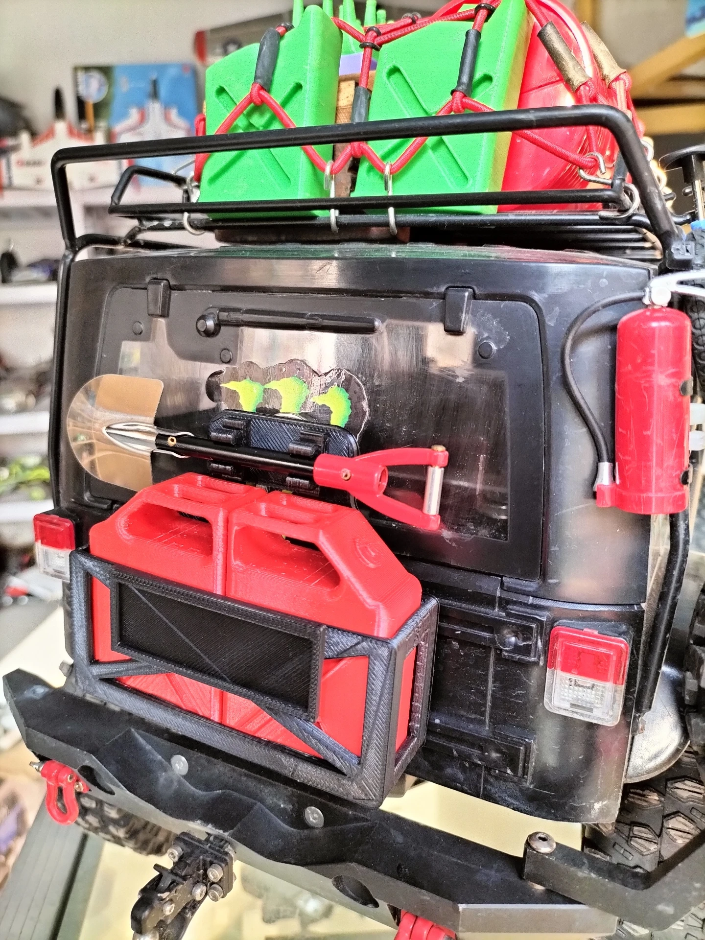 ชุดอุปกรณ์จำลองถังน้ำมันคู่สำหรับรถบังคับวิทยุขนาด 1/10 รุ่น Traxxas TRX4 Defender AXIAL SCX10 RC4WD D90 Wraith Jeep TF2 Capra