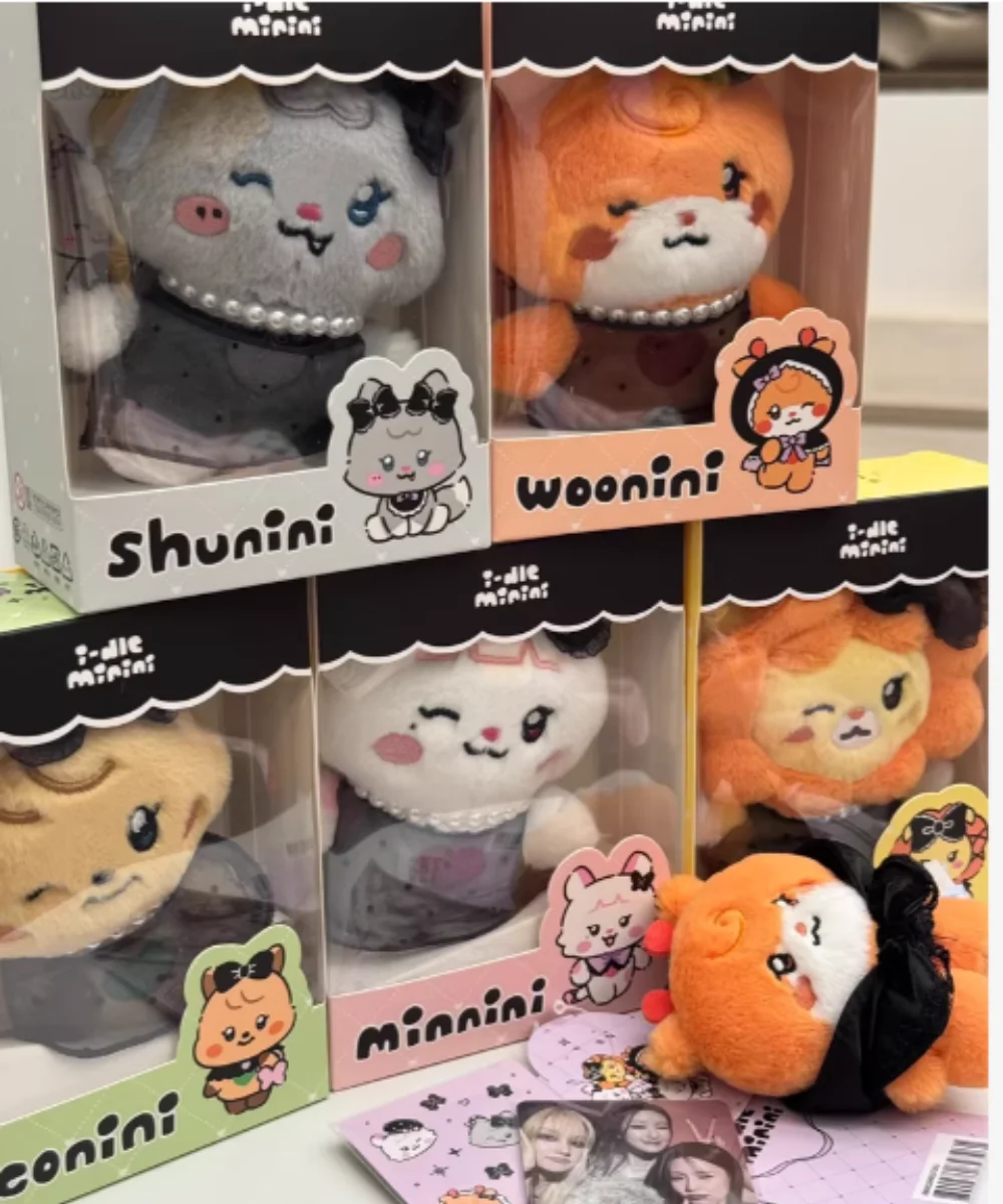 

Kpop Idol Girl GIDLE New Style MINI Boxed Dolls Cho MiYeon Minnie SoYeon Song YuQi Ye ShuHua (G)I-DLE Fans Gifts Collection