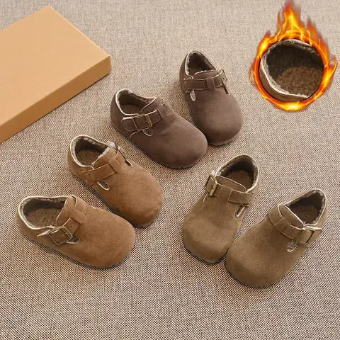 Chaussures plates en daim pour enfants, mocassins antidérapants à semelle souple, flambant neuves, en cuir, pour garçons et filles, chaudes, rétro, tendance, nouvelle collection hiver 2024