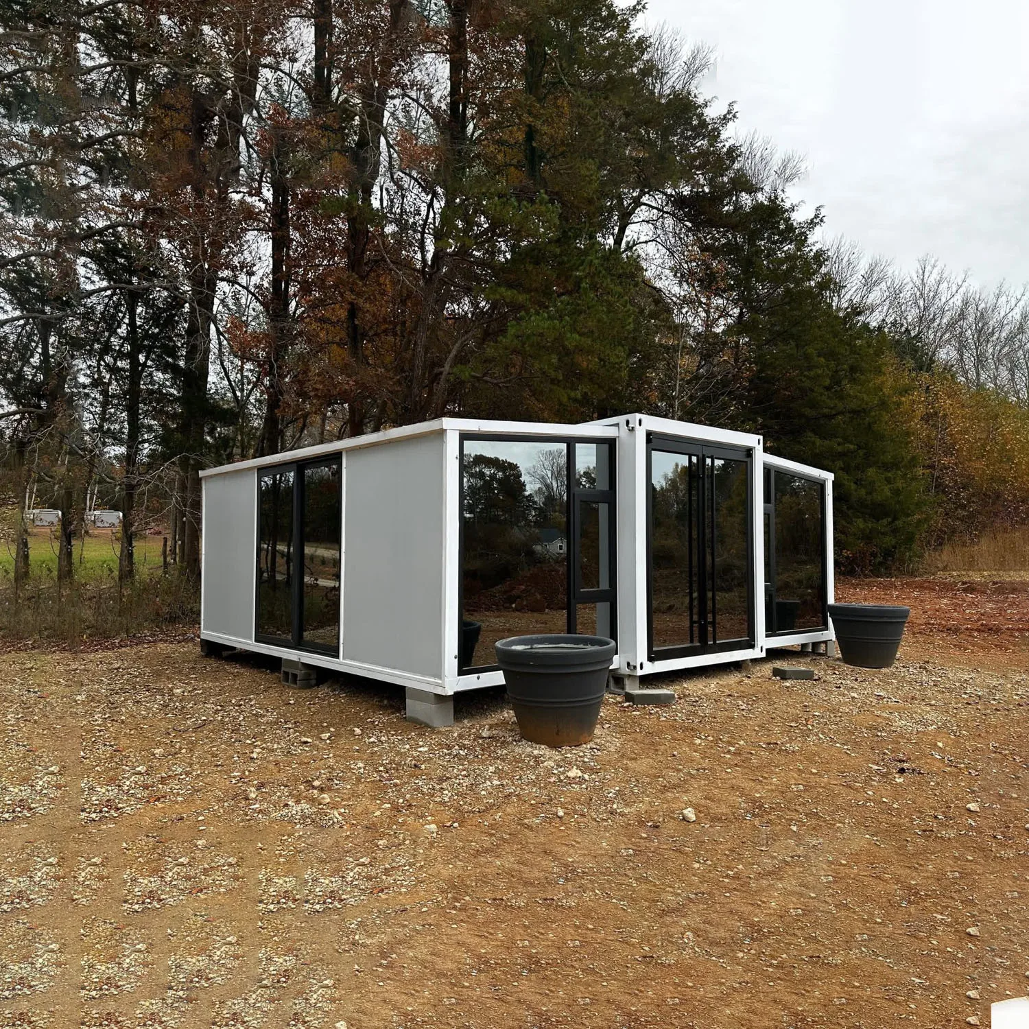 Customized Tuostar Luxury 20ft 40ft Container House Portable Tiny Homes 3 Bedroom Expandable Prefabricated Mobile Living Room Lu