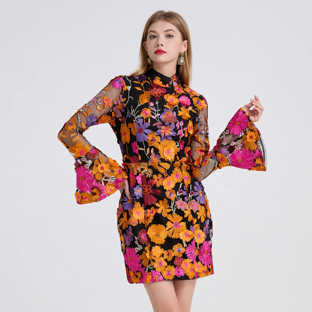 فستان صيفي فرنسي فاخر ثلاثي الأبعاد مطرز بالزهور من الدانتيل للحفلات الراقصة للنساء بأكمام طويلة مضيئة للحفلات والعطلات فساتين صغيرة