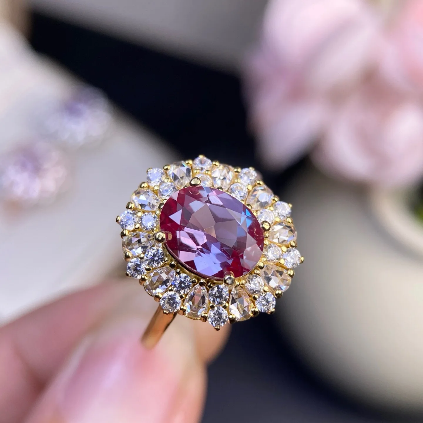 S925 Sterling Silver Natural Alexandrite Ring,7*9mm Oval Color‑Changing Gemstone Halo Ring Unique Jewelry Gift For Women