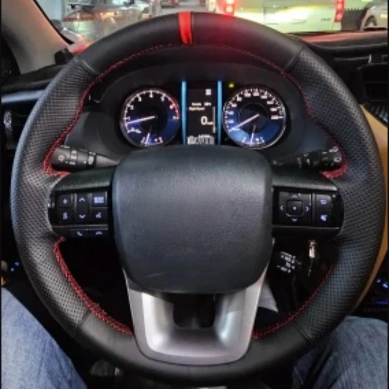Funda Protectora de Cuero Cosida a Mano Personalizada para Volante de Toyota Hilux 2015-2019 y Fortuner 2016-2019