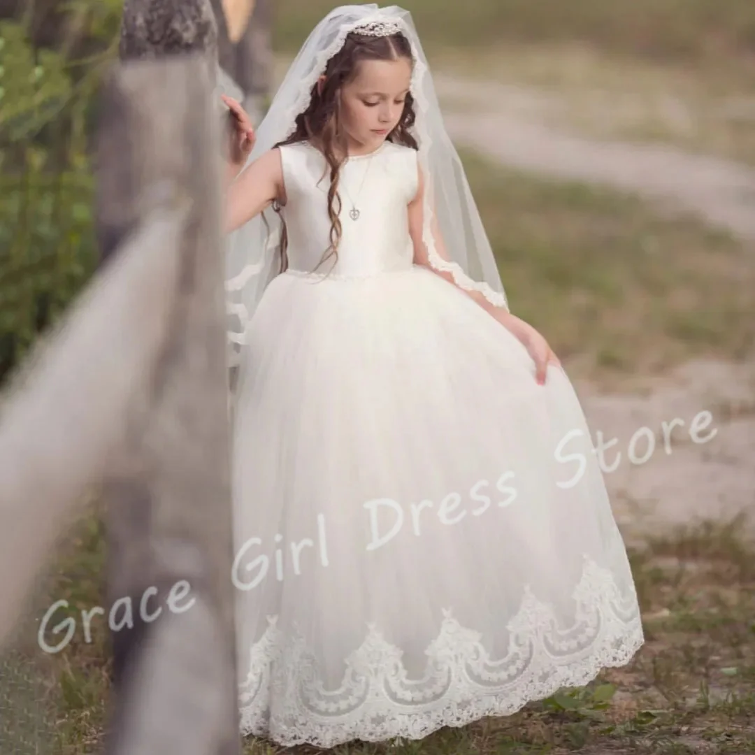 

Customized Ivory Flower Girl Dresses For Wedding Appliques Floor Length Simple Elegant Kids Bridesmaid First Communion Prom Gown