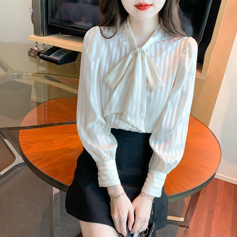 Korean Style Striped Long Sleeve Chiffon Blouse for Women Autumn2025Autumn New Fashion Bowknot Stylish Versatile Top