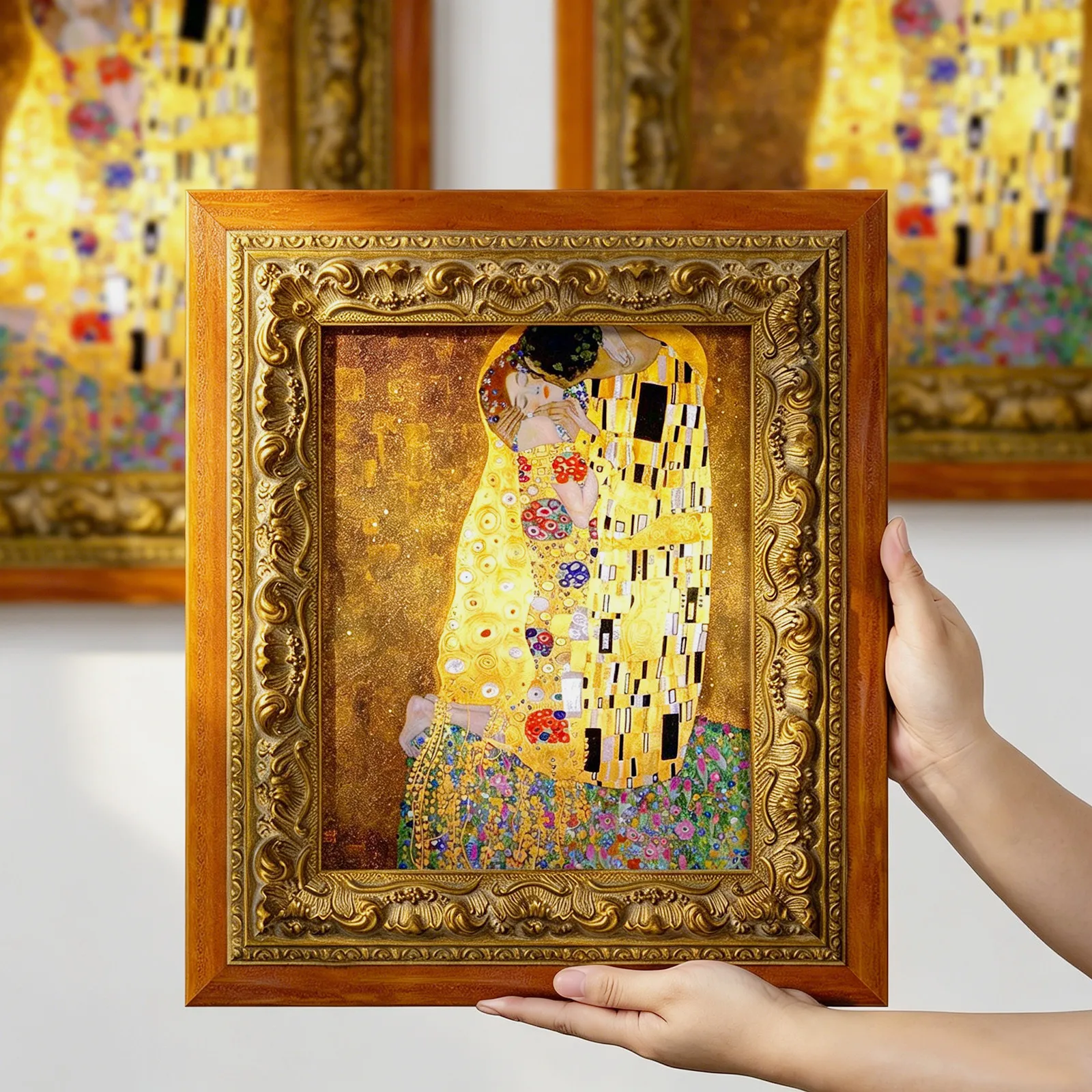 6.3cm Vintage Baroque Gold Ornate Solid Wood Frame Embossed Floral Scroll Carved Gallery Frame for Oil Paintings Classic Europe