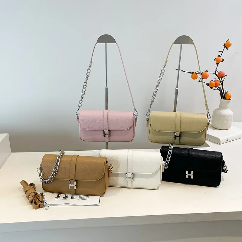 

2025 New! Women's Chain Strap Mini Bag | Stylish Shoulder/Crossbody | Fashionable Small Purse with Adjustable Link