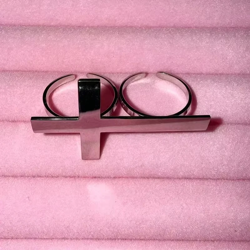 Fashion Punk Two Finger Cross Ring for Women Men Vintage Y2K Big Cross Open Ring Trendy Gothic Black Silver Color Finger Rings
