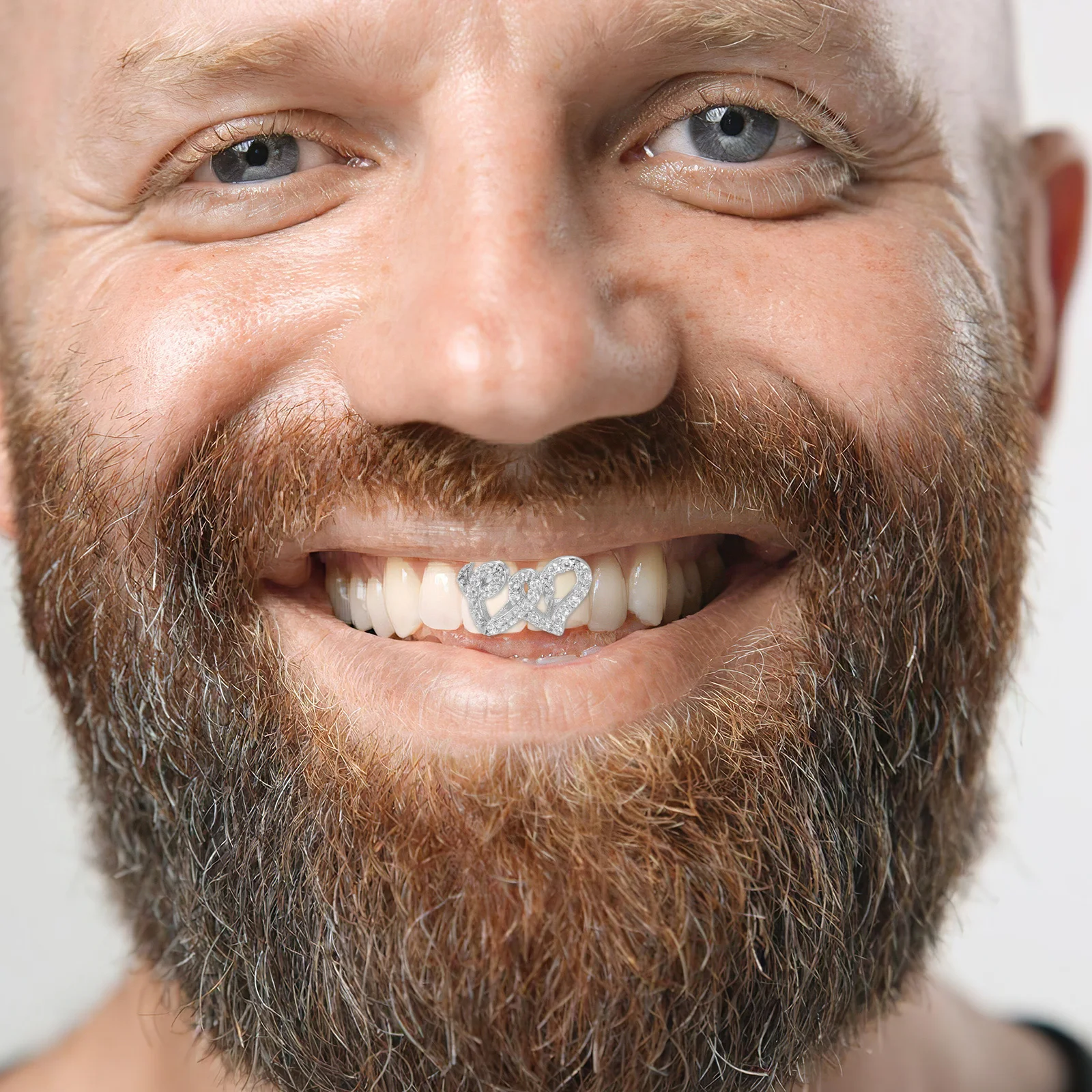 Parrillas de dientes de Hip Hop con dije de doble corazón, parrilla de dientes de Metal deslumbrante, parrilla bucal decorativa falsa para accesorios de rapero