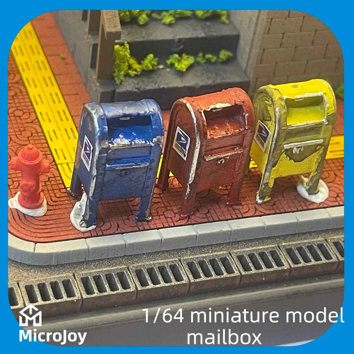 Detailed Scene: 1:64 Scale Miniature Model Road Surface, Mini American-Style Mailbox Ornament, Car Model Scene with Vintage Layout
