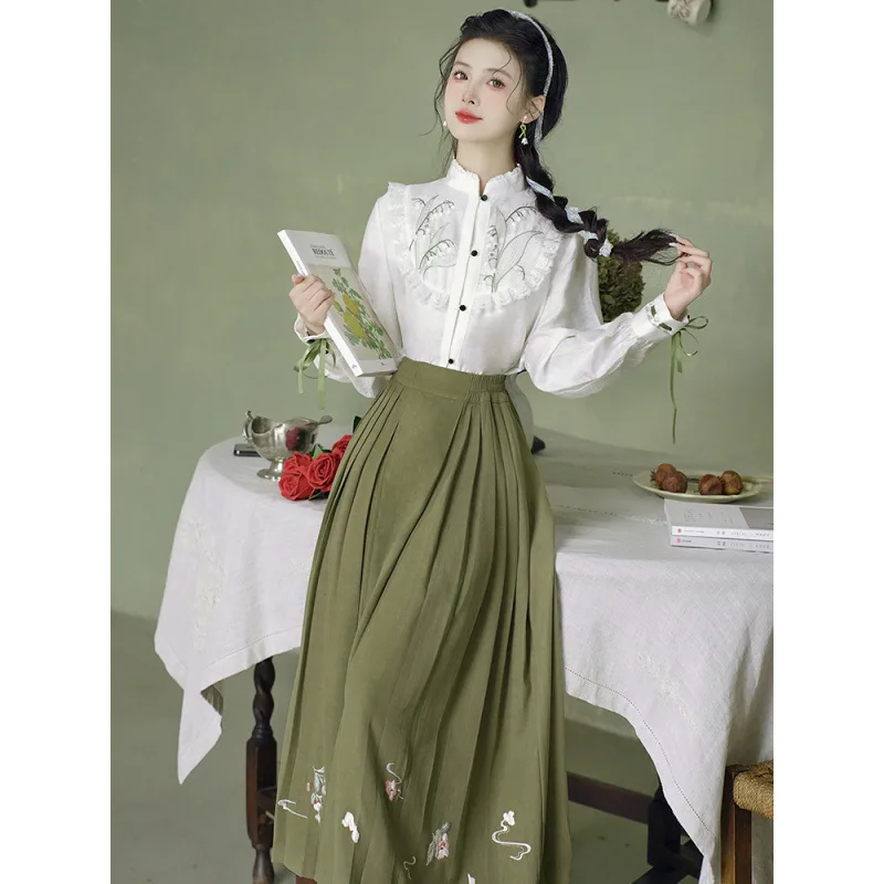 Autumn and Winter Retro New Chinese Style National Daily Wear Match Embroidered Shirt with Green Skirt Suit